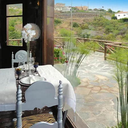 Feriehus Torre Del Sol - Charming Vacation Home, Cleaning Included Vera de Erque